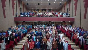 Visi global IPTI TEDJA INDONESIA yang mengintegrasikan kearifan lokal Indonesia dengan prinsip keberlanjutan untuk pembangunan berdaya saing internasional.